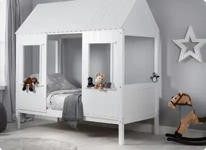 Colourbank Leicester children’s beds showroom featuring age-appropriate designs